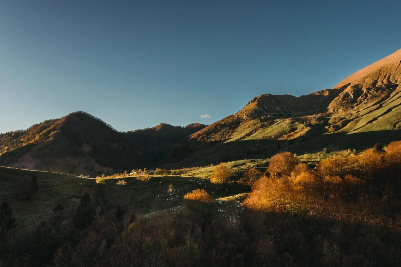 Mountain Emilia Apartment
